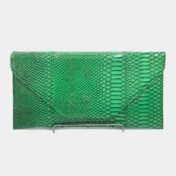 Curvaceous Boutique Green Envelope Clutch NEW