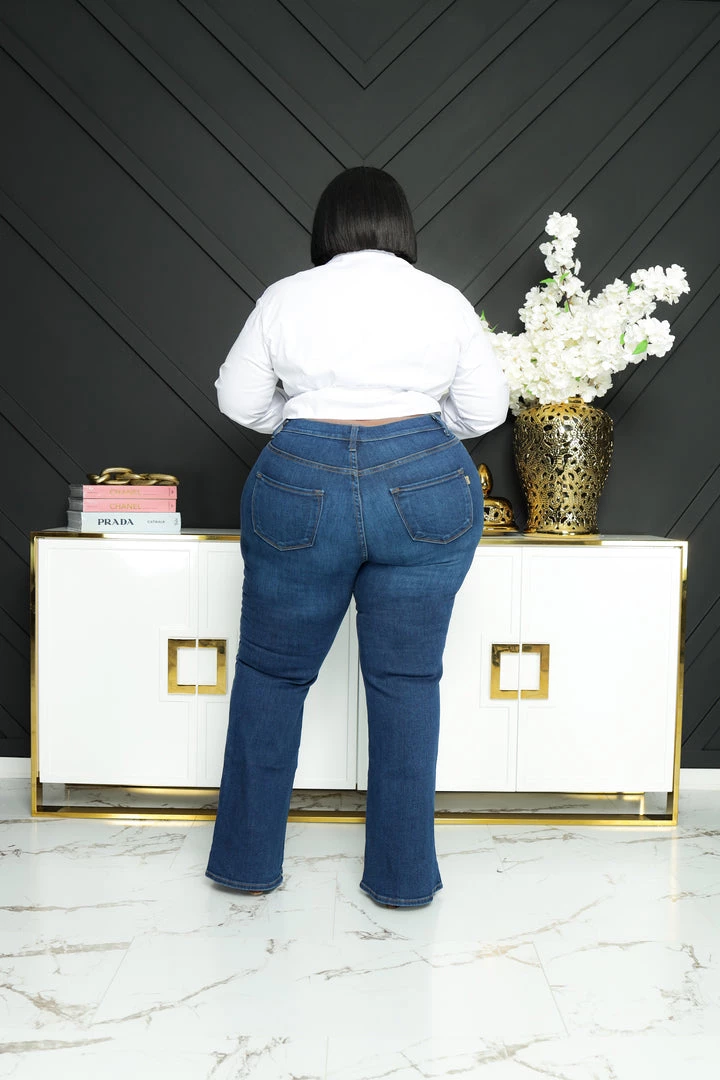 Curvaceous Boutique NEW White Tie Crop Shirt 5 Curvaceous Boutique NEW White Tie Crop Shirt