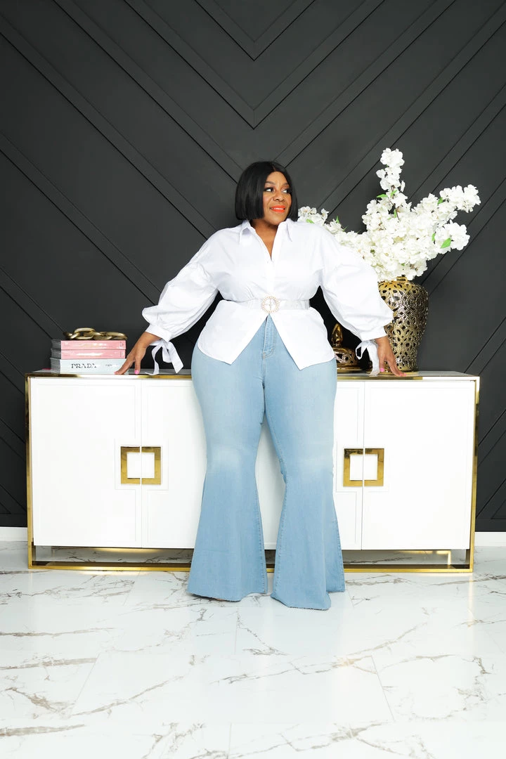 Curvaceous Boutique White Bishop Sleeve Shirt NEW 4 Curvaceous Boutique White Bishop Sleeve Shirt NEW