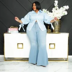 Curvaceous Boutique Blue Bishop Sleeve Shirt NEW 6 Curvaceous Boutique Blue Bishop Sleeve Shirt NEW