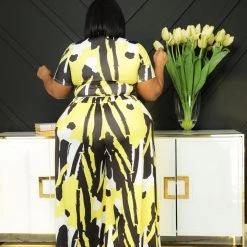 Curvaceous Boutique Yellow Geometric Palazzo Set