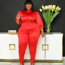 Curvaceous Boutique Red Hallie Slit Set