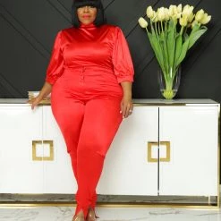 Curvaceous Boutique Red Hallie Slit Set