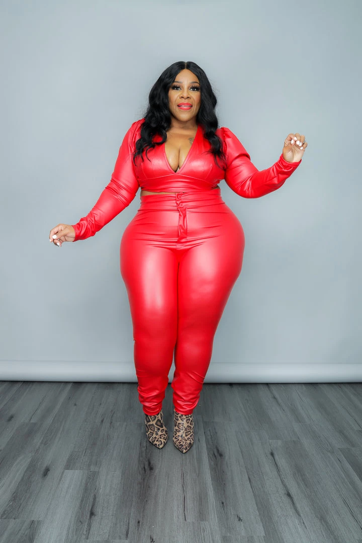 Curvaceous Boutique Red Button Faux Leather Leggings NEW 4 Curvaceous Boutique Red Button Faux Leather Leggings NEW