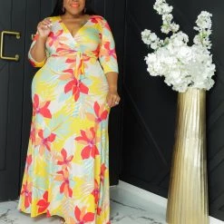 Curvaceous Boutique Floral Emily Maxi Dress NEW