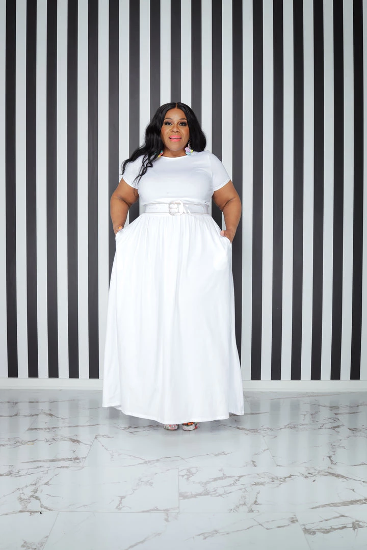 Curvaceous Boutique NEW White Dare To Flare Dress 6 Curvaceous Boutique NEW White Dare To Flare Dress