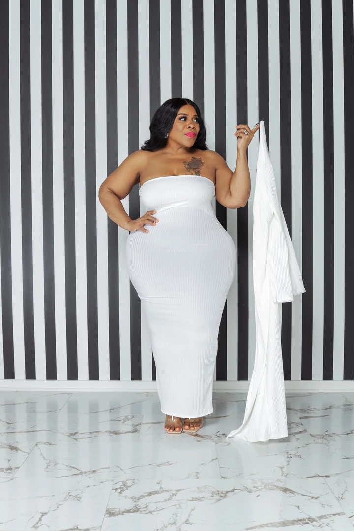 Curvaceous Boutique NEW Ivory Ribbed Tube Set 4 Curvaceous Boutique NEW Ivory Ribbed Tube Set