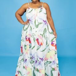 Curvaceous Boutique DRESSES White Floral Blooming Maxi Dress