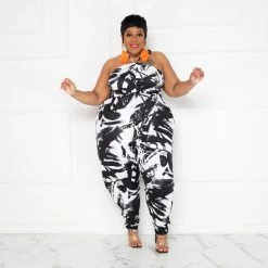 Curvaceous Boutique Onika Halter Jumpsuit NEW 6 Curvaceous Boutique Onika Halter Jumpsuit NEW