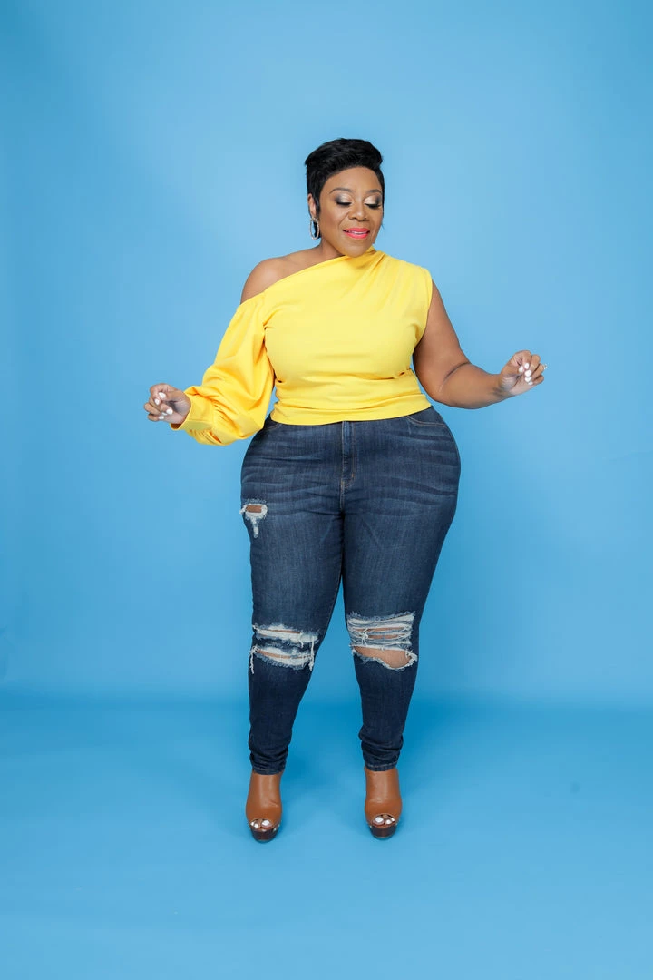 Curvaceous Boutique Dark Blue Distressed Vintage Jeans 5 Curvaceous Boutique Dark Blue Distressed Vintage Jeans