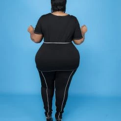 Curvaceous Boutique Color Block Pipe Line Set 9 Curvaceous Boutique Color Block Pipe Line Set