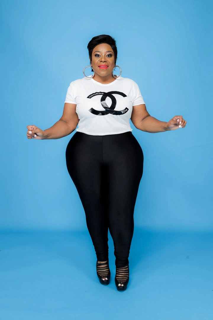 Curvaceous Boutique White Curvaceous Cutie Crop Tee 4 Curvaceous Boutique White Curvaceous Cutie Crop Tee