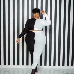 Curvaceous Boutique Half & Half Leggings Set NEW