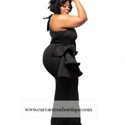 Curvaceous Boutique GOWNS Black Anastasia One Shoulder Gown