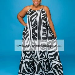 Curvaceous Boutique White Abstract Pocket Dress