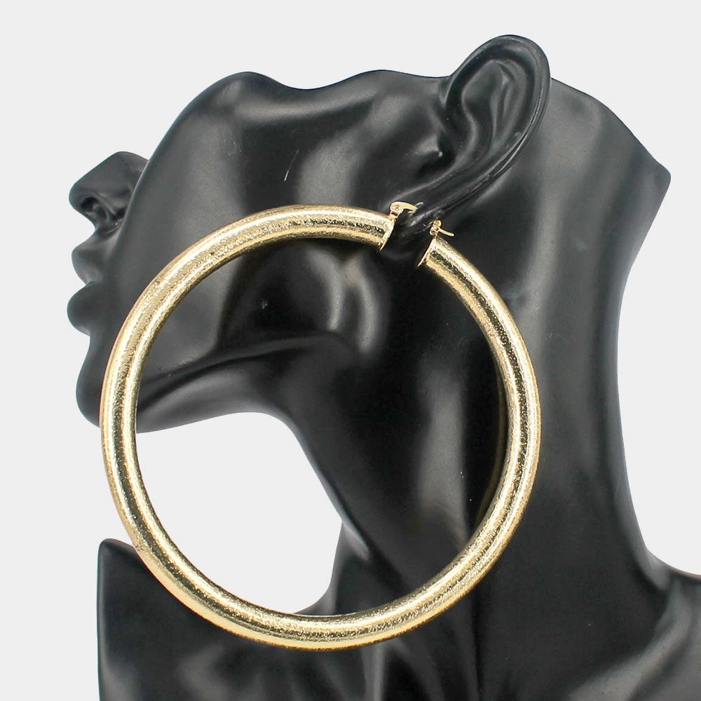 Curvaceous Boutique NEW XLarge Frosted Metal Hoop Earrings 4 Curvaceous Boutique NEW XLarge Frosted Metal Hoop Earrings