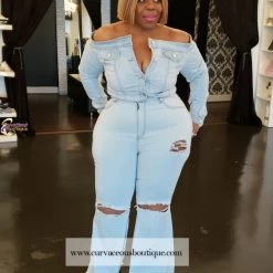 Curvaceous Boutique NEW Light Blue Retro Distressed Jeans