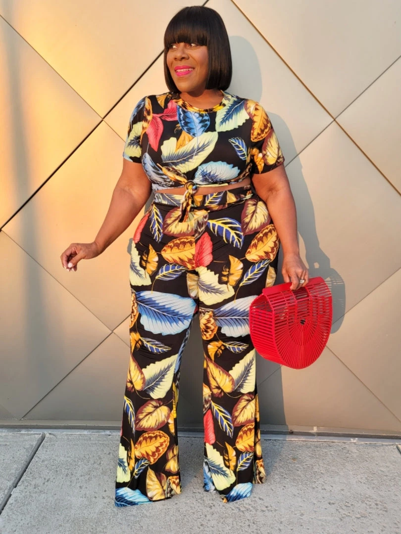 Curvaceous Boutique Black Vacation Leaf Print Set 4 Curvaceous Boutique Black Vacation Leaf Print Set