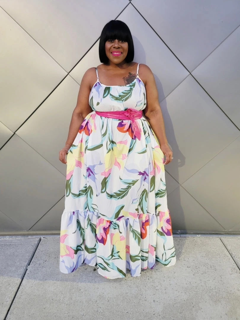 Curvaceous Boutique DRESSES White Floral Blooming Maxi Dress 7 Curvaceous Boutique DRESSES White Floral Blooming Maxi Dress