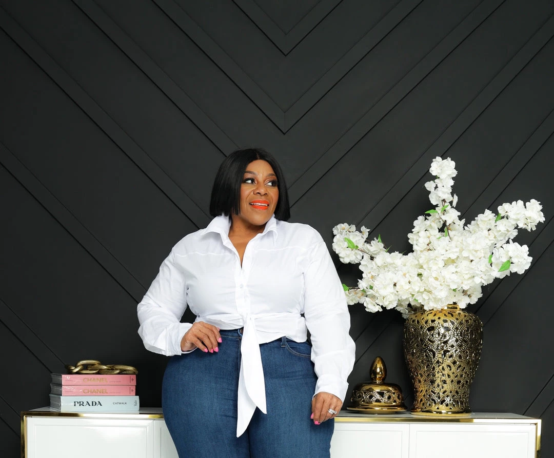 Curvaceous Boutique NEW White Tie Crop Shirt 3 Curvaceous Boutique NEW White Tie Crop Shirt