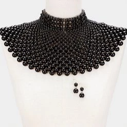 Curvaceous Boutique ACCESSORIES Black Pearl Armor Bib Necklace
