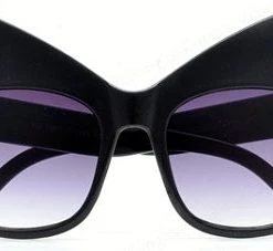 Curvaceous Boutique ACCESSORIES Black Oversized Cat Eye Sunglasses